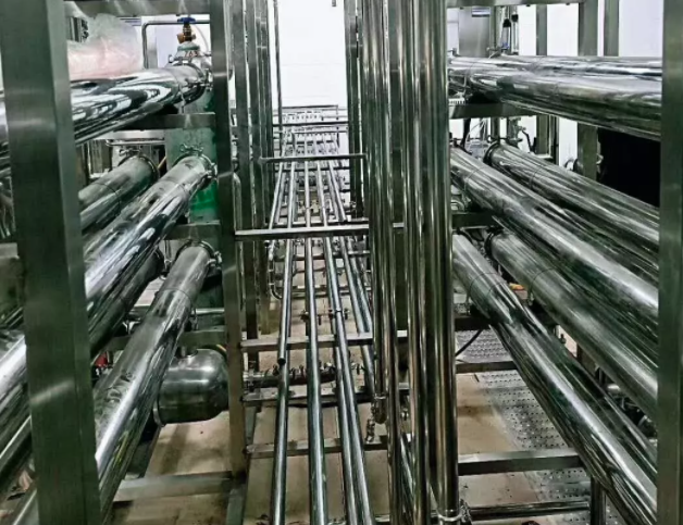 家里水龙头接出来的水能直接喝吗?!- 家里水龙头接出来的水能直接喝吗?!-